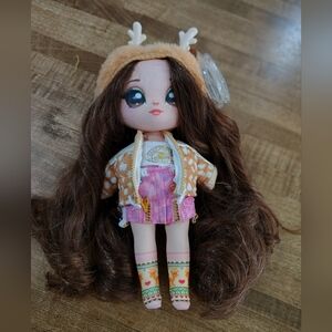 MGA Entertainment Na Na Na Surprise Camping Doll Myra Woods - Deer-Inspired 
